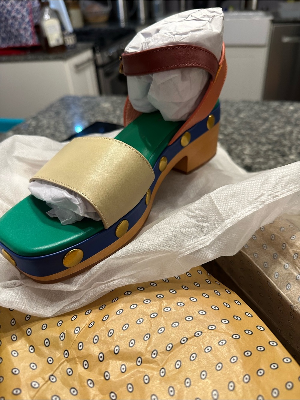 Charlotte Stone clogs, US 9 - Picture 7 of 10